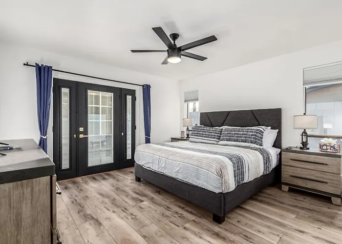 Holiday home 3br Retreat With Diving Pool Bbq And Workspace Mesa