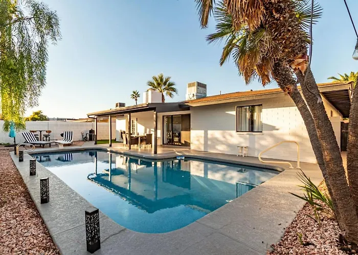 3br Retreat With Diving Pool Bbq And Workspace Holiday home Mesa