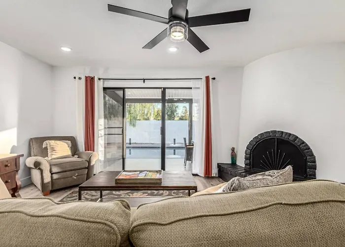 3br Retreat With Diving Pool Bbq And Workspace